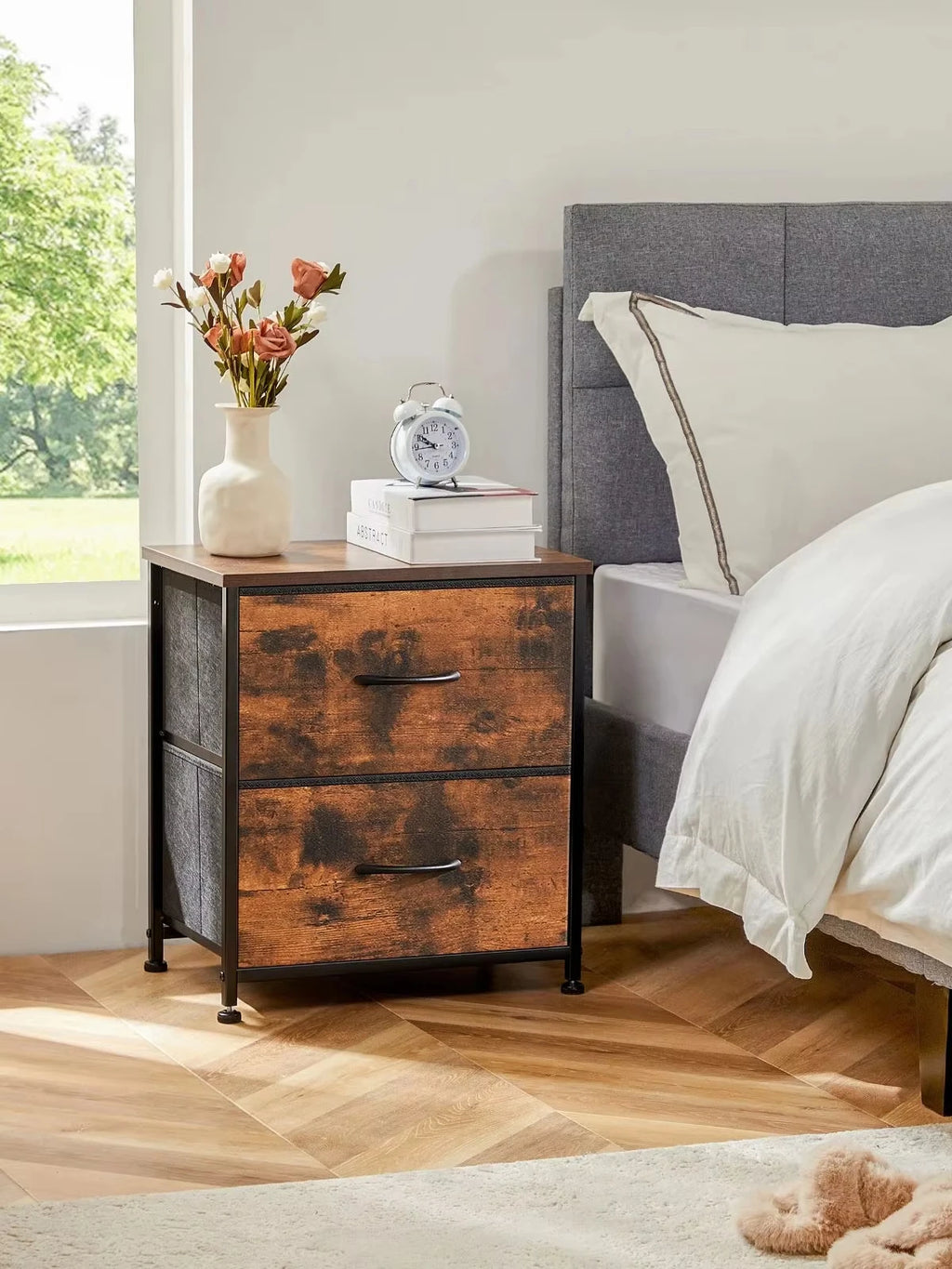 Cleo Nightstand